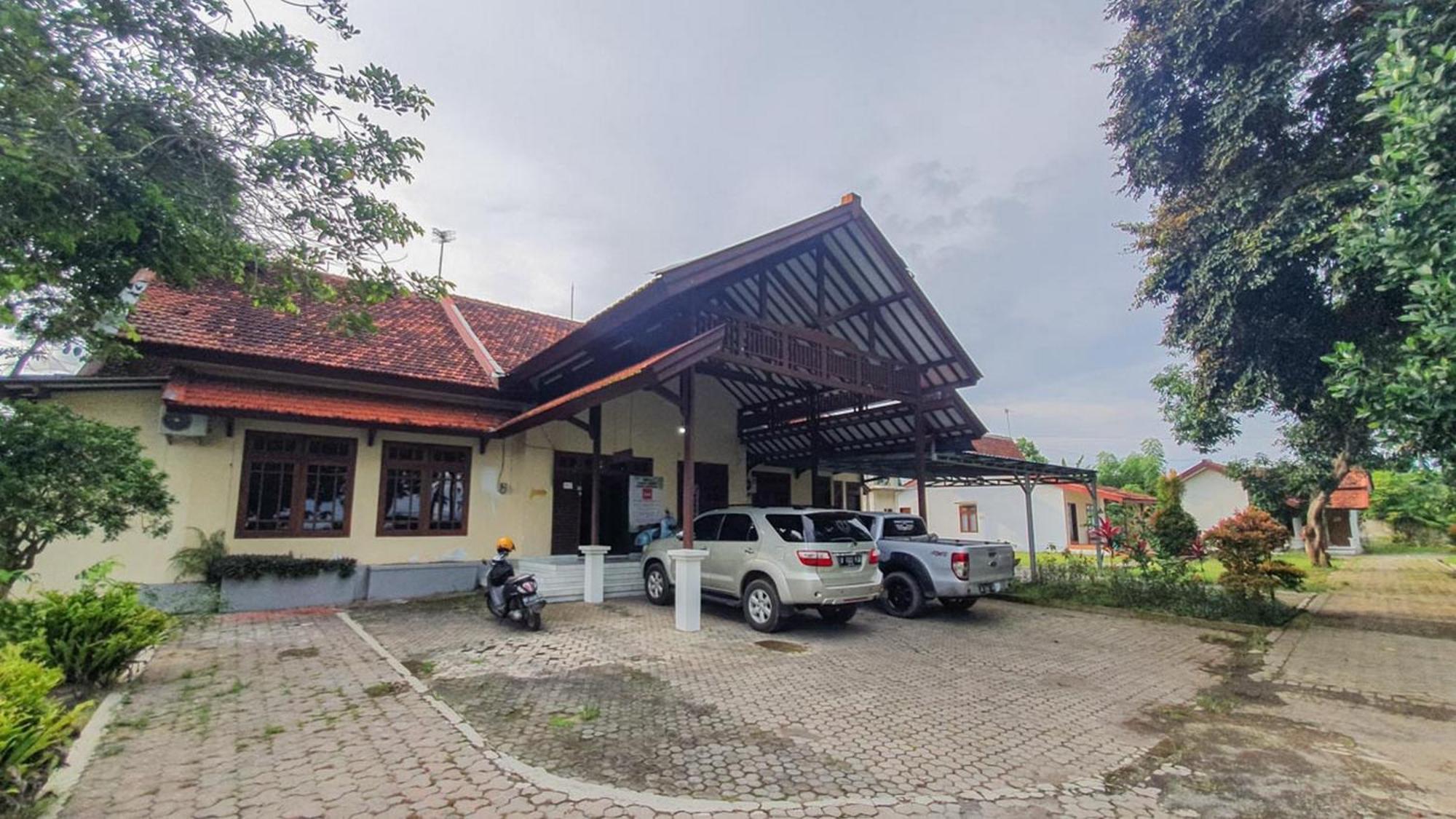 Villa Pakis Residence Banyuwangi Banyuwangi  Exterior photo