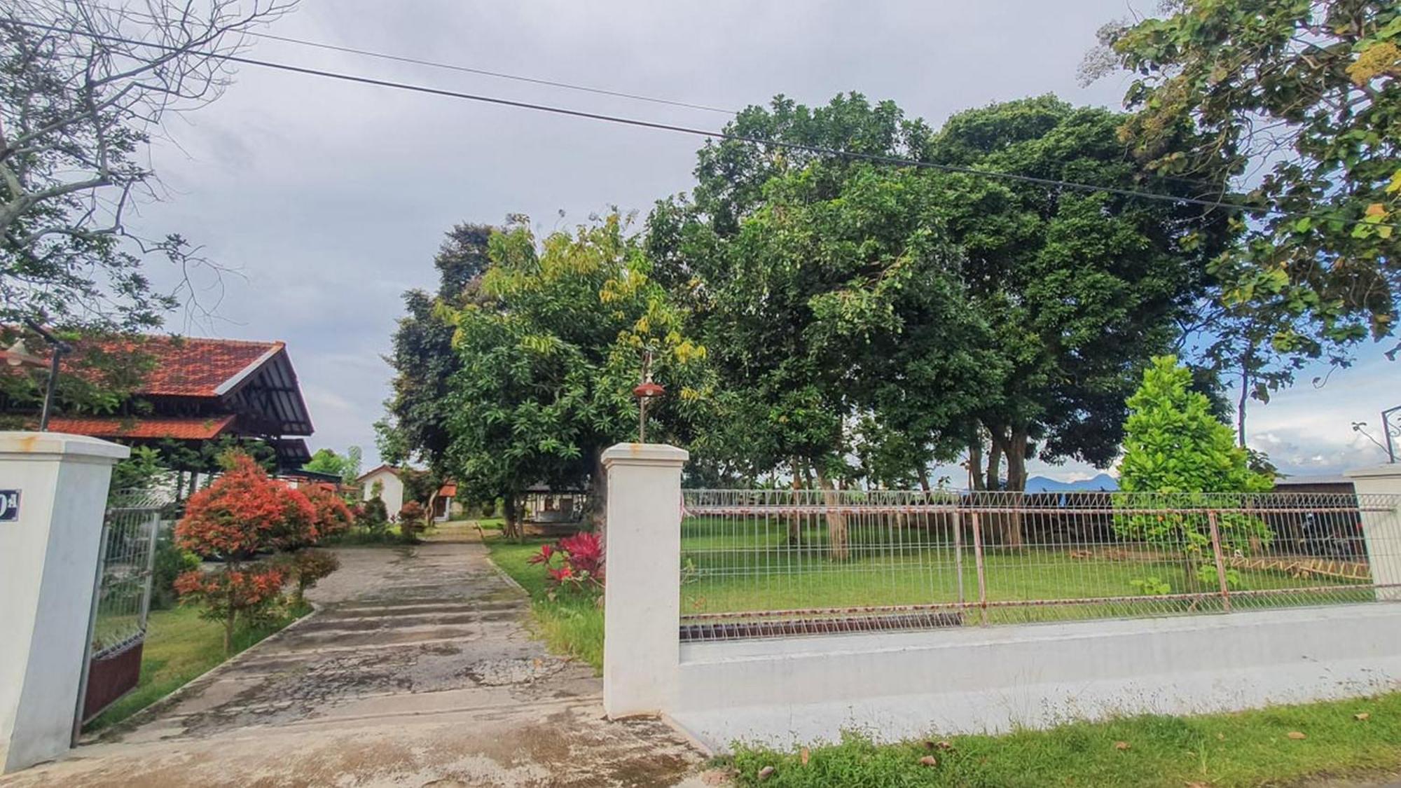 Villa Pakis Residence Banyuwangi Banyuwangi  Exterior photo