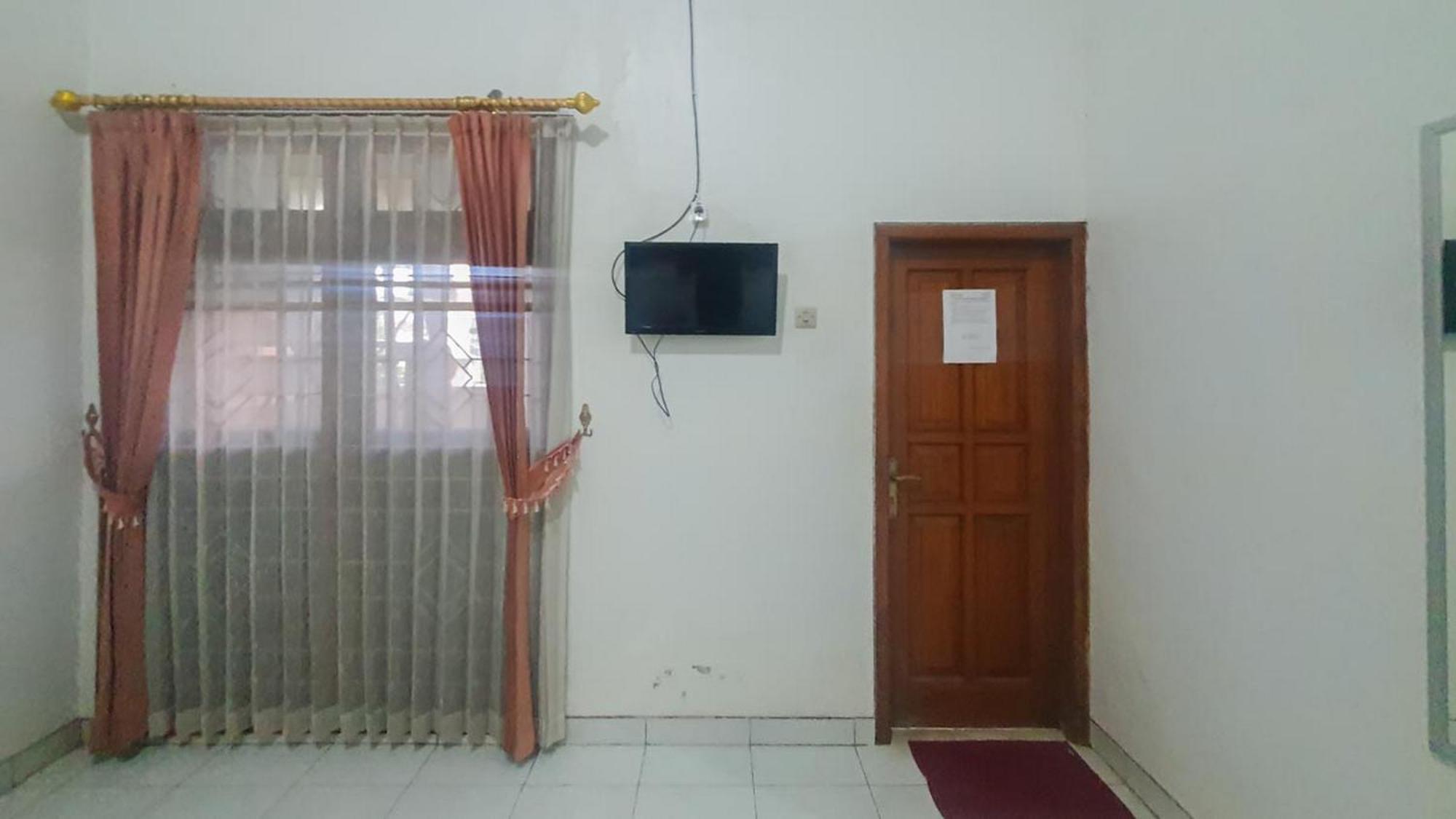 Villa Pakis Residence Banyuwangi Banyuwangi  Exterior photo