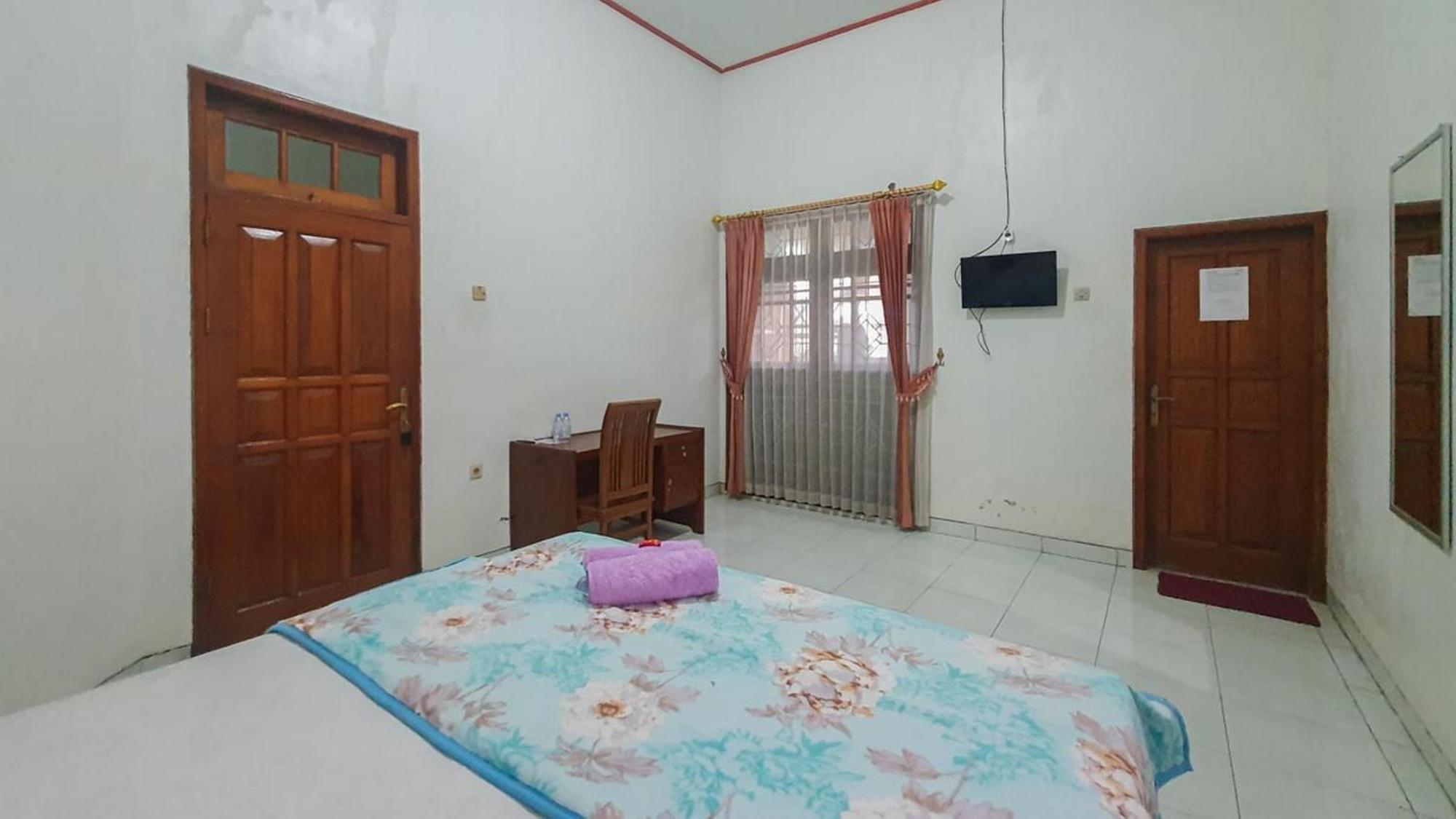 Villa Pakis Residence Banyuwangi Banyuwangi  Exterior photo